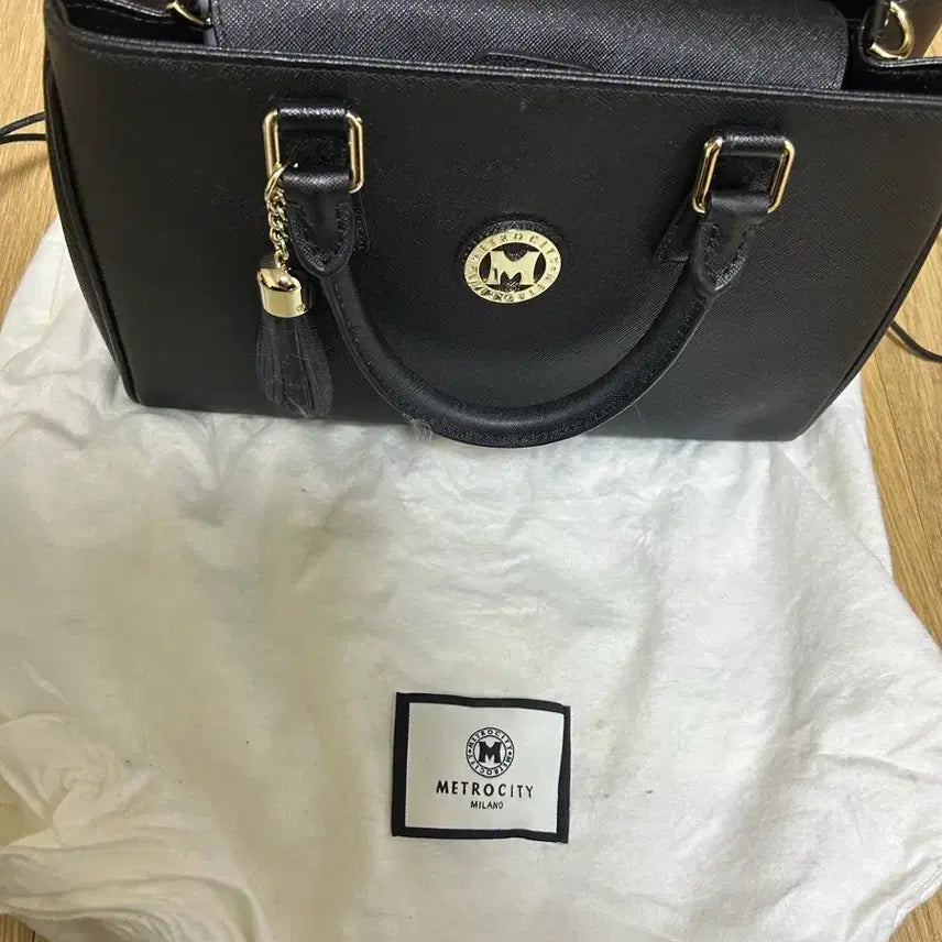 [BUNJANG] Metro City Black Tote Bag / 메트로시티 블랙 토트백 가방