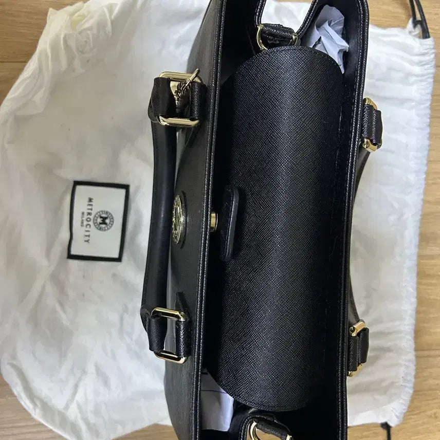 [BUNJANG] Metro City Black Tote Bag / 메트로시티 블랙 토트백 가방