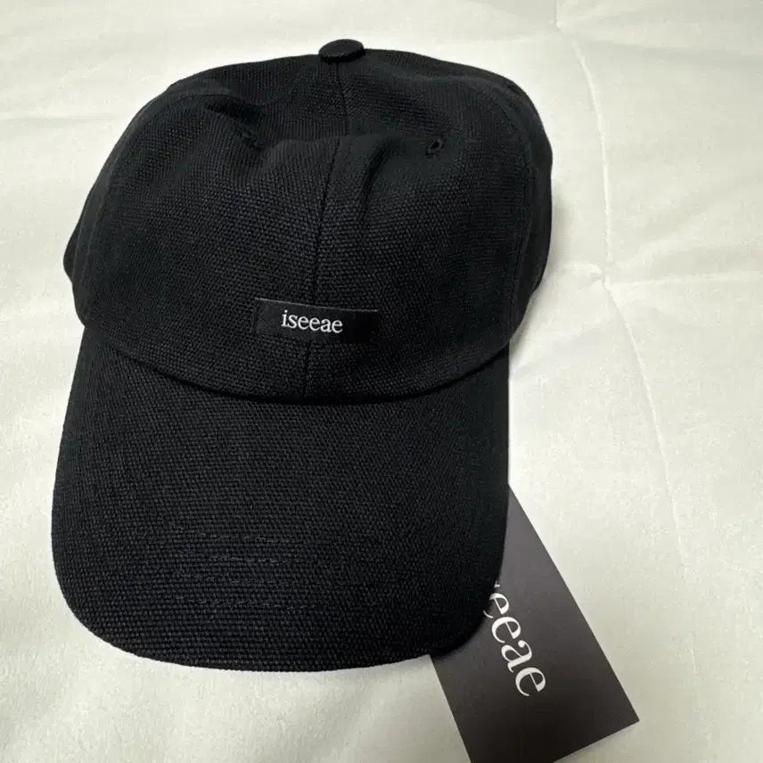 [BUNJANG] iseeae Black Ball Cap / iseeae 블랙 볼캡