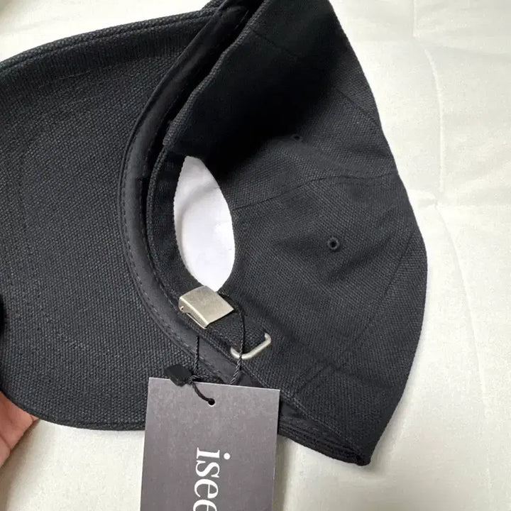 [BUNJANG] iseeae Black Ball Cap / iseeae 블랙 볼캡