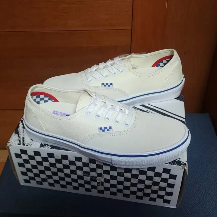 [BUNJANG] Vans Leather Sneakers / 반스 소가죽 265 270 275 280 스니커즈 운동화 새상품