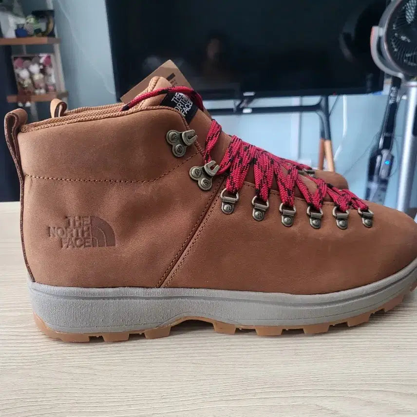 [BUNJANG] The North Face Leather Boots - 275mm / 노스페이스. 레더 부츠