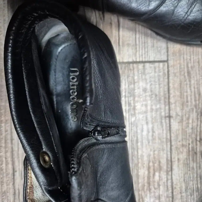 [BUNJANG] Black Leather Ankle Boots 270 / 노트르담 블랙 가죽 앵클 부츠270