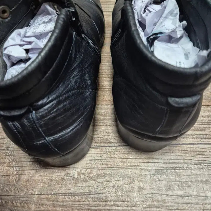 [BUNJANG] Black Leather Ankle Boots 270 / 노트르담 블랙 가죽 앵클 부츠270