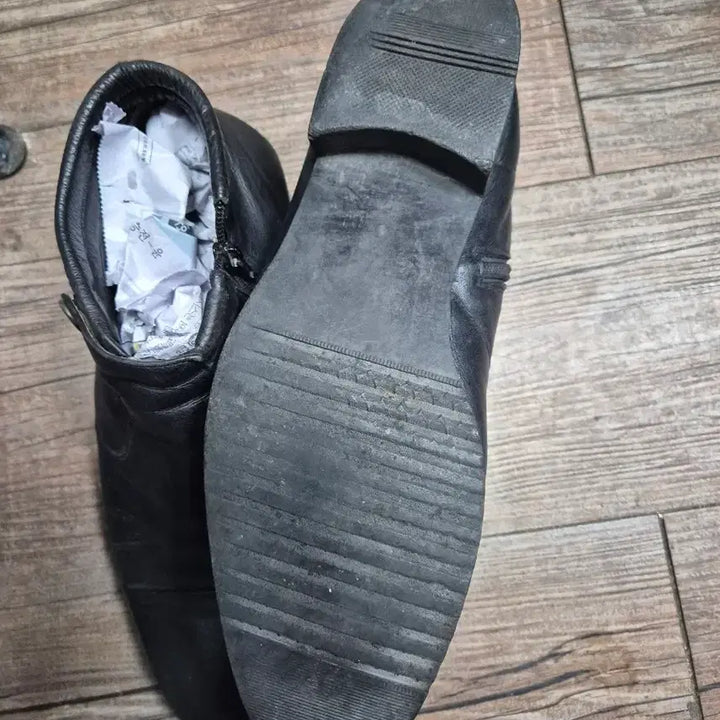 [BUNJANG] Black Leather Ankle Boots 270 / 노트르담 블랙 가죽 앵클 부츠270