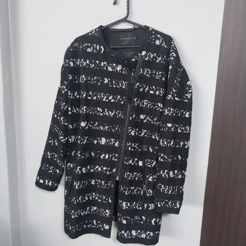 [BUNJANG] Jessi New York Oversized Spring/Autumn 55 / 제시뉴욕 오버핏 봄가을용 55