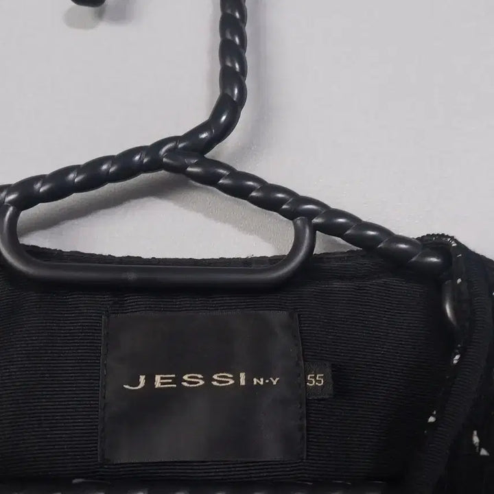 [BUNJANG] Jessi New York Oversized Spring/Autumn 55 / 제시뉴욕 오버핏 봄가을용 55