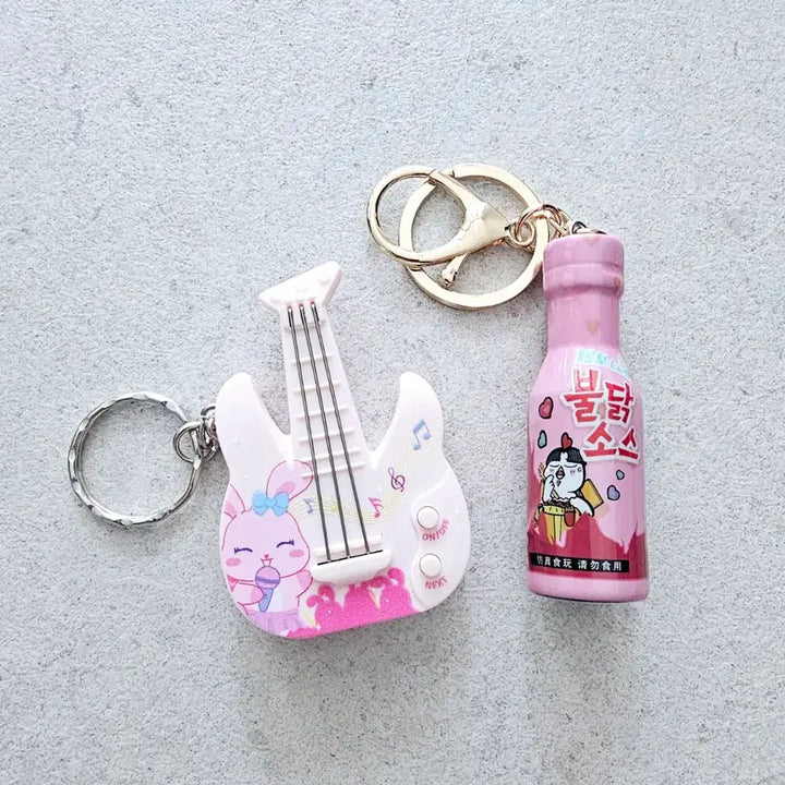 [BUNJANG] Gacha Guitar Keyring / 일본 음식 가챠 소리나는 기타 키링 불닭 까르보 소스 키링 키체인