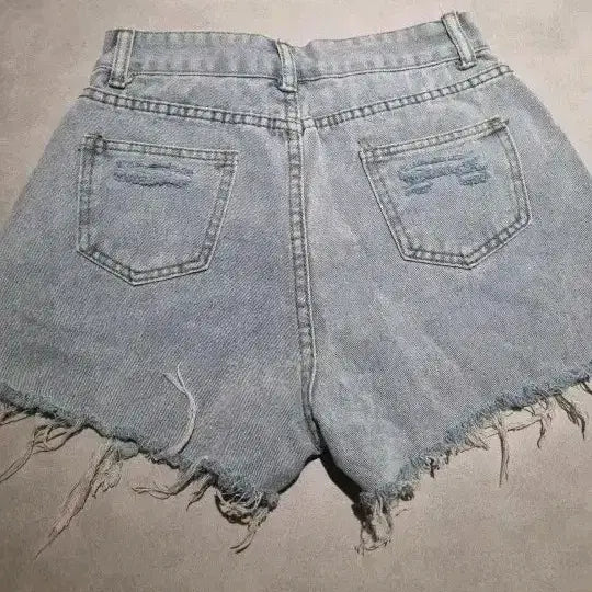 [BUNJANG] Denim Shorts S / 연청 데미지 컷팅 데님 반바지 S