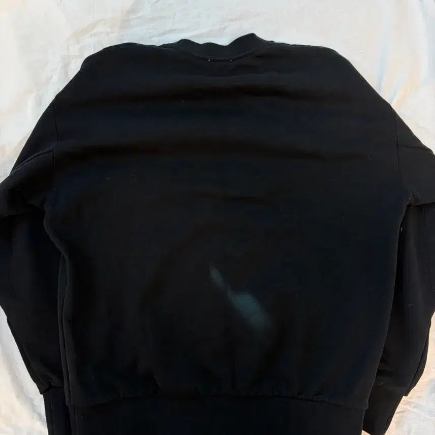 [BUNJANG] Boys Planet Casper Crewneck Sweatshirt Black / 에리즈 캐스퍼 크루넥 스웻셔츠 블랙