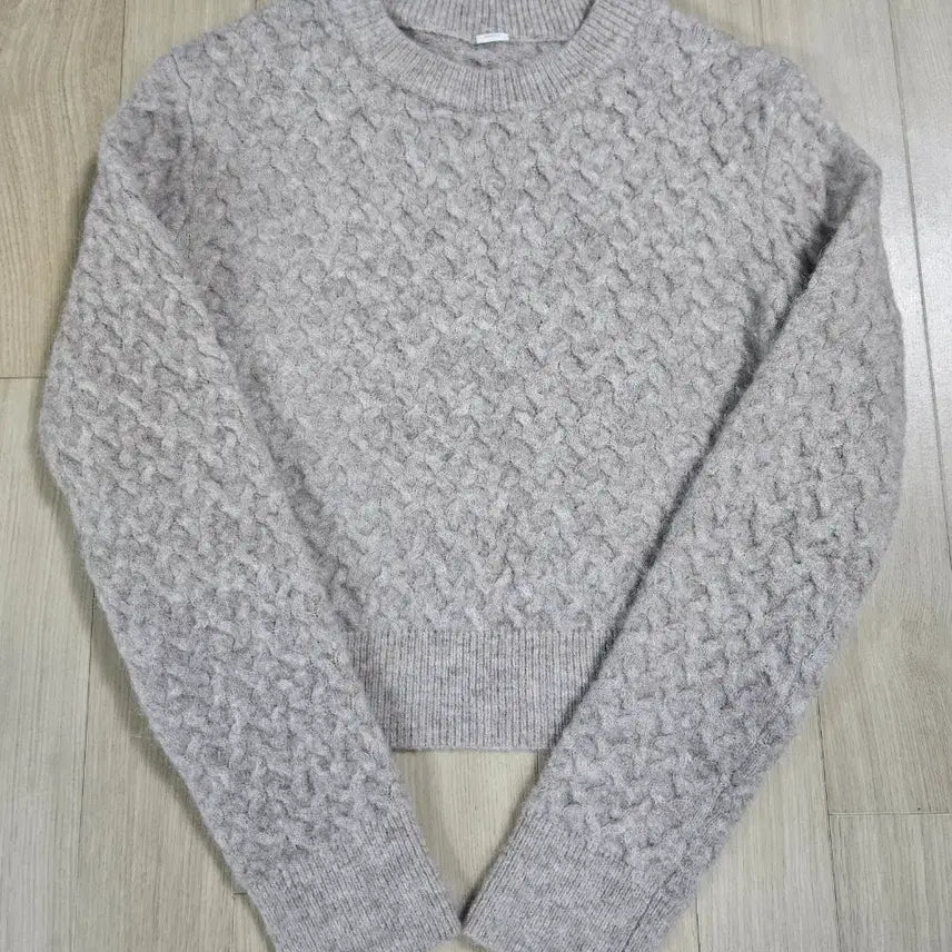 [BUNJANG] Lululemon Light Gray Knit Sweater XS / 룰루레몬 라이트 그레이 꽈배기 니트 XS