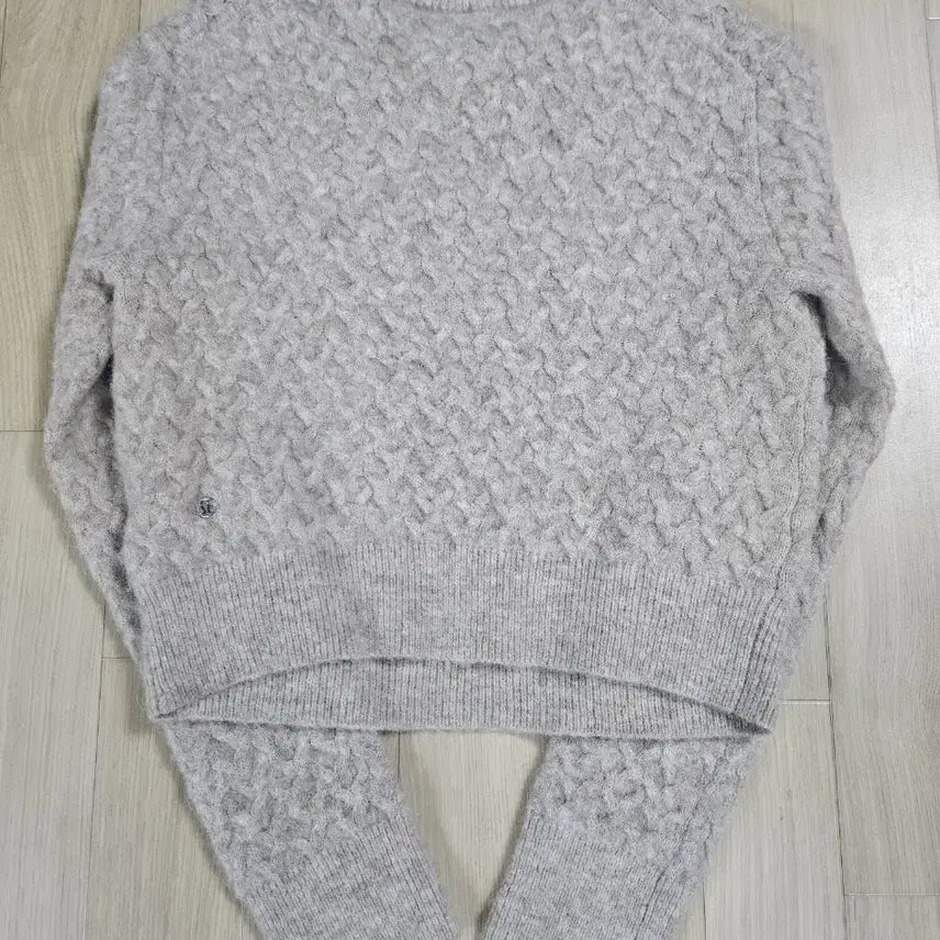 [BUNJANG] Lululemon Light Gray Knit Sweater XS / 룰루레몬 라이트 그레이 꽈배기 니트 XS