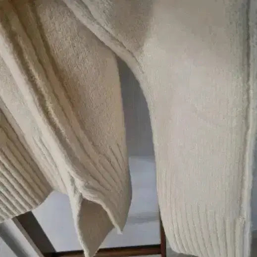 [BUNJANG] Ivory Turtleneck Knit Sweater / 아이보리색 터틀넥 니트 Free/실착 X