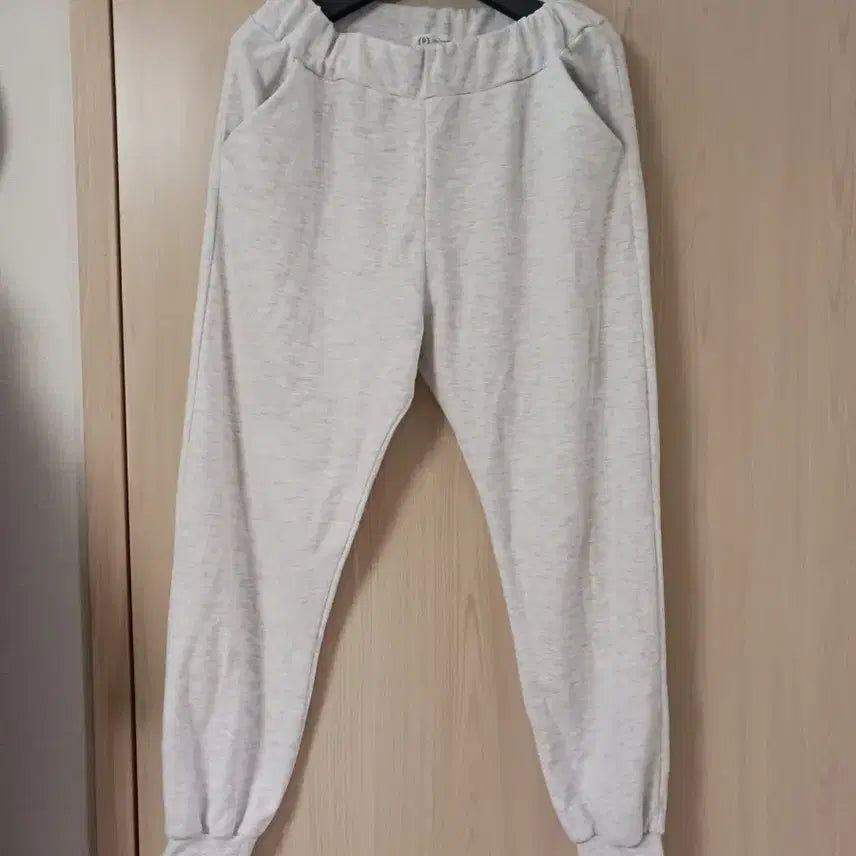 [BUNJANG] Gray Training Pants / 연회색 트레이닝 바지 55(총장 91)