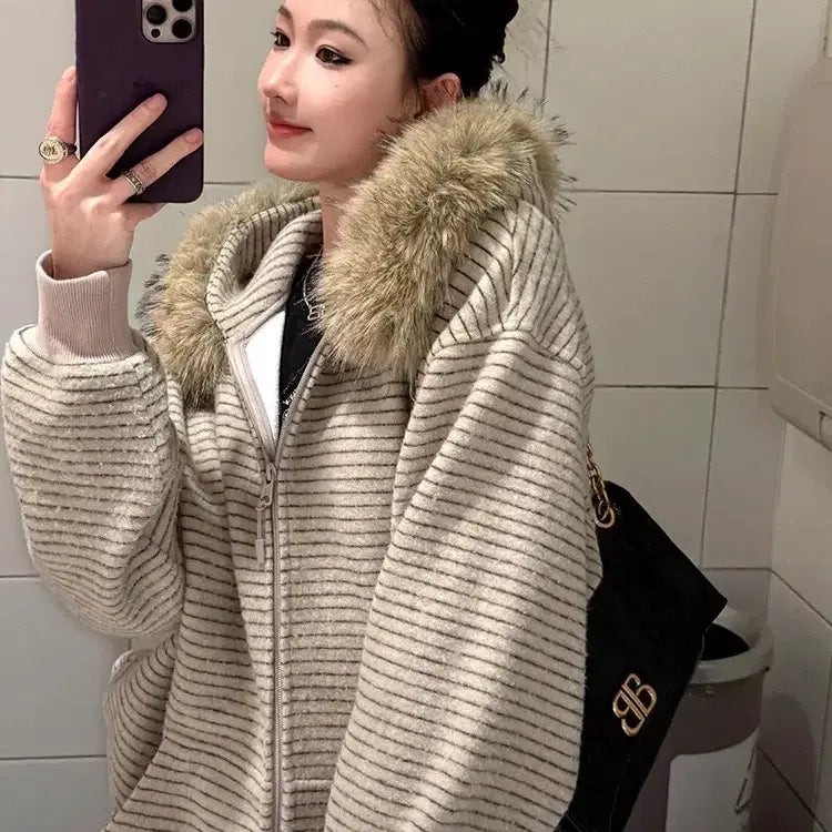 [BUNJANG] Hooded Fur Zip-up Jacket / 단가라 털후드집업 여자 후드 퍼후드 기모 집업