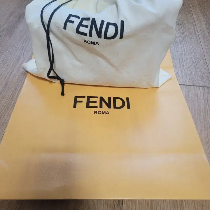 [BUNJANG] Fendi By The Way Mini Bag / 펜디 미니백