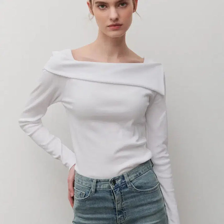 [BUNJANG] camino White Off-Shoulder Knit Sweater / 디자이너 브랜드 camino 화이트 오프숄더 니트