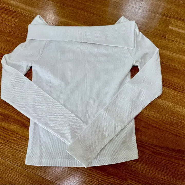 [BUNJANG] camino White Off-Shoulder Knit Sweater / 디자이너 브랜드 camino 화이트 오프숄더 니트