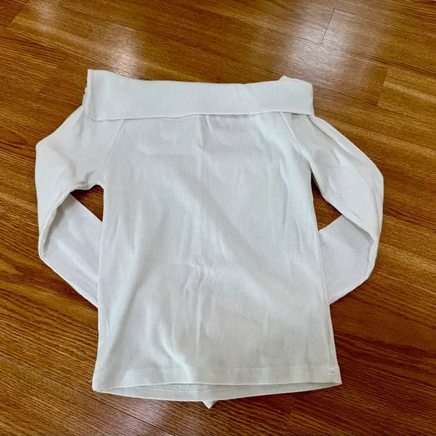 [BUNJANG] camino White Off-Shoulder Knit Sweater / 디자이너 브랜드 camino 화이트 오프숄더 니트