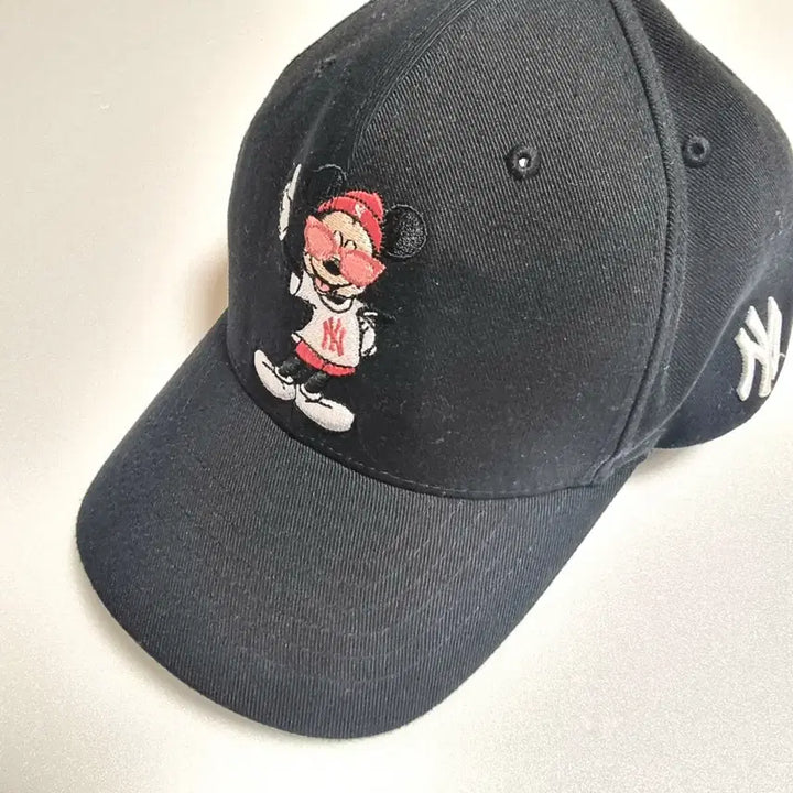 [BUNJANG] MLB New York Yankees Mickey Mouse Ball Cap Black / 힙하고 귀여워요!!! MLB 뉴욕 양키즈 미키마우스 볼캡 블랙