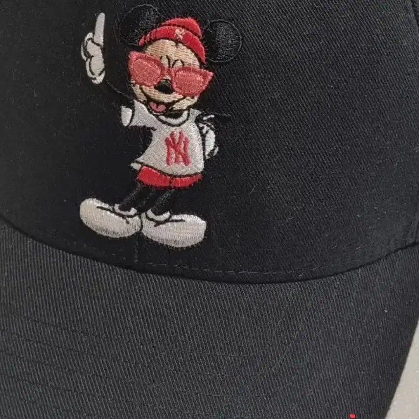 [BUNJANG] MLB New York Yankees Mickey Mouse Ball Cap Black / MLB 뉴욕 양키즈 미키마우스 볼캡 블랙