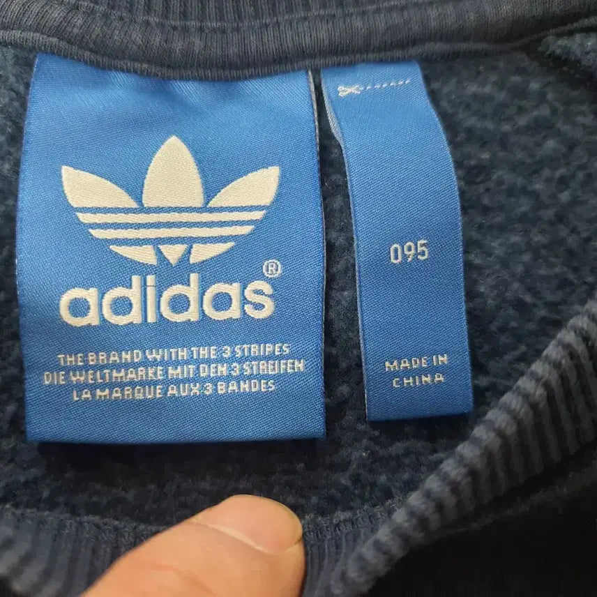 [BUNJANG] Adidas Snake Skin Logo Fleece Sweatshirt / adidas 아디다스 뱀피 디자인로고 안감기모 맨투맨