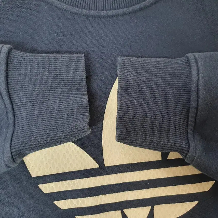 [BUNJANG] Adidas Snake Skin Logo Fleece Sweatshirt / adidas 아디다스 뱀피 디자인로고 안감기모 맨투맨