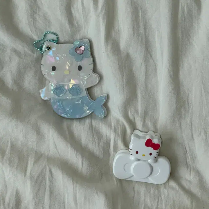 [BUNJANG] Sanrio Hello Kitty Mermaid Mirror Keyring / 산리오 헬로키티 고전키티 인어키티 미러키링 고정집게