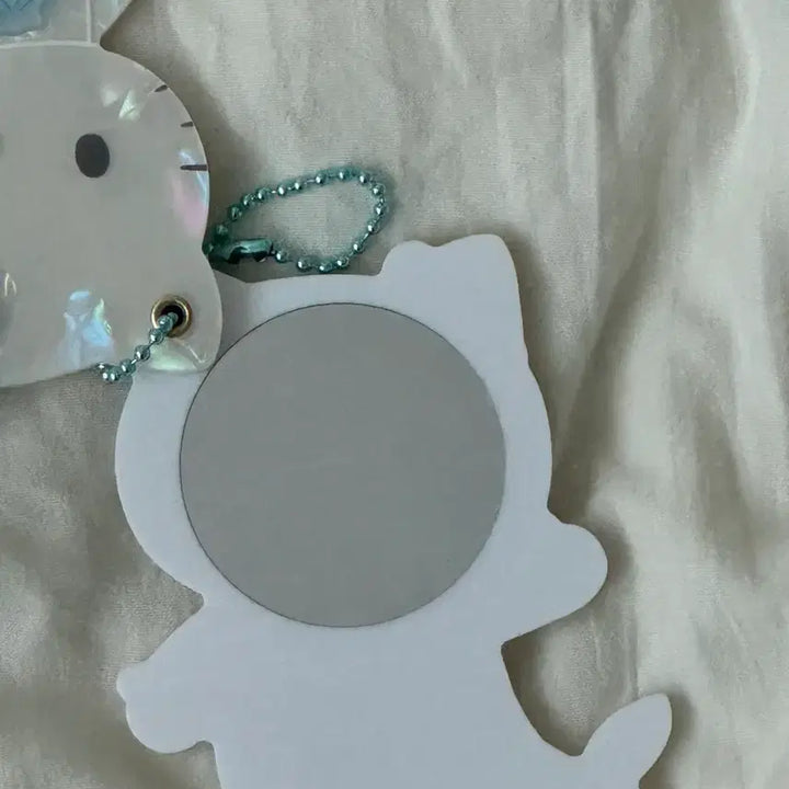 [BUNJANG] Sanrio Hello Kitty Mermaid Mirror Keyring / 산리오 헬로키티 고전키티 인어키티 미러키링 고정집게