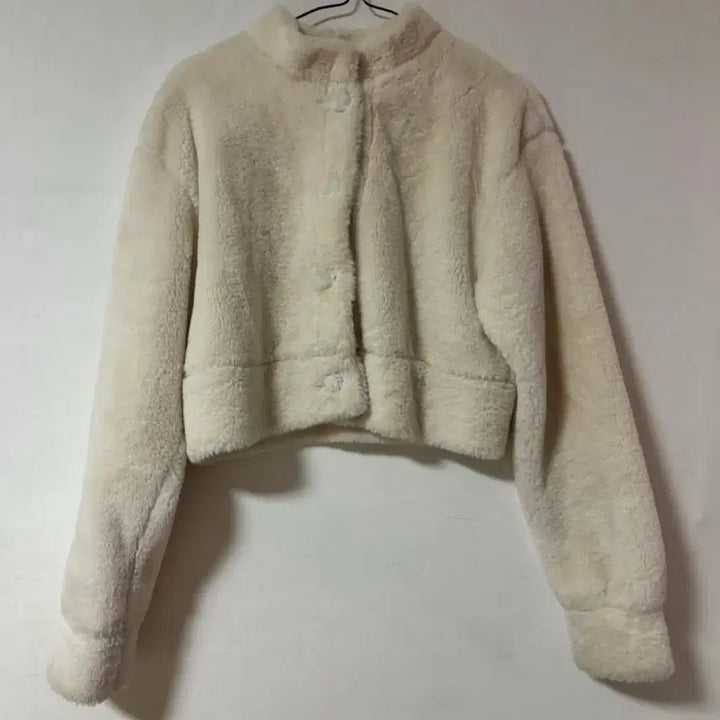 [BUNJANG] Ivory Crop Fur Jacket / 아이보리 크롭 퍼자켓 FREE