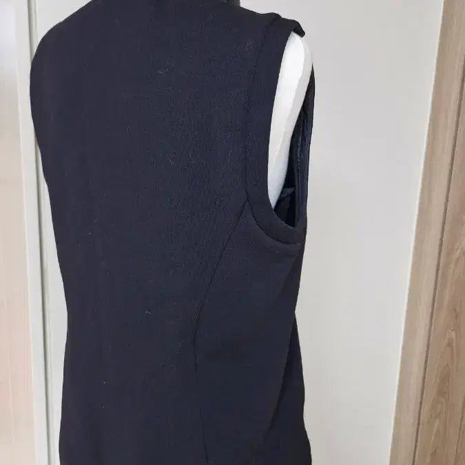 [BUNJANG] Descente (Women's 95) Goose Down Padded Vest Black / 데상트(여95) 구스다운 패딩 조끼 블랙