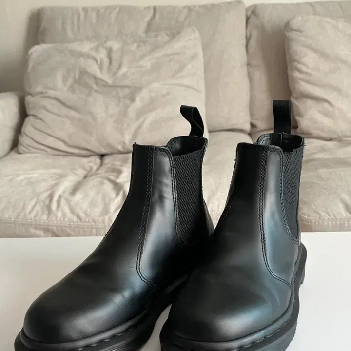 [BUNJANG] Dr. Martens 2976 Mono Chelsea Boots Black UK4 / 닥터마틴 2976 모노 첼시부츠 블랙 UK4 230- 235