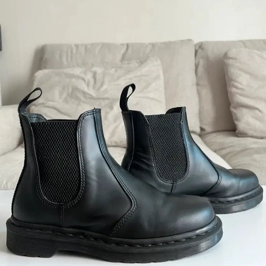[BUNJANG] Dr. Martens 2976 Mono Chelsea Boots Black UK4 / 닥터마틴 2976 모노 첼시부츠 블랙 UK4 230- 235