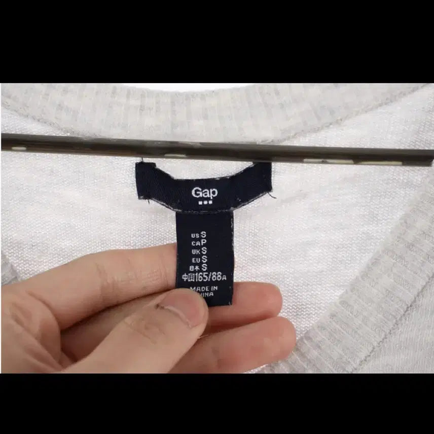 [BUNJANG] GAP Light Gray Cardigan S / GAP 가디건 S 라이트 그레이