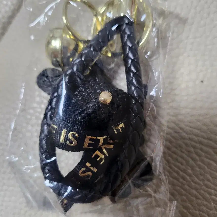 [BUNJANG] Teddy Bear Ribbon Keyring (4 Colors) / 테디베어 리본 키링 컬러별 4종