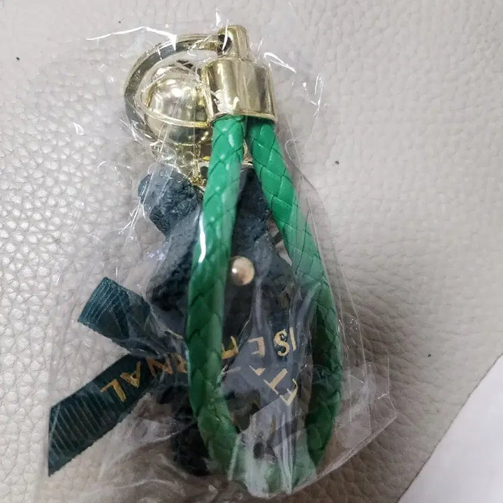 [BUNJANG] Teddy Bear Ribbon Keyring (4 Colors) / 테디베어 리본 키링 컬러별 4종