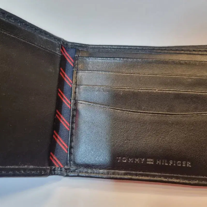 [BUNJANG] Tommy Hilfiger Leather Wallet / 타미힐피거 가죽 반지갑