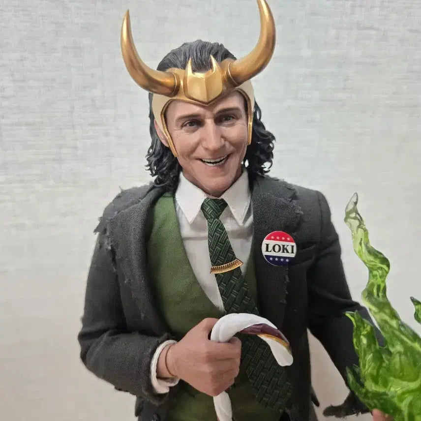 [BUNJANG] Hot Toys President Loki 1/6 Figure / 핫토이 프레지던트 로키 1/6 피규어