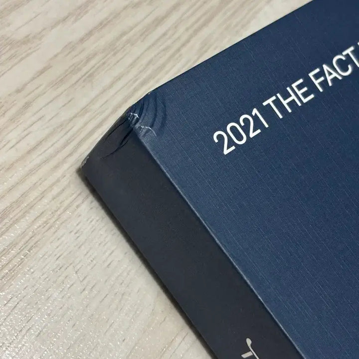 [BUNJANG] BTS The Fact Special Edition China - V &amp; J-Hope Photocard Bundle / 방탄 2021 더팩트 the fact 스페셜 애디션 china 양도