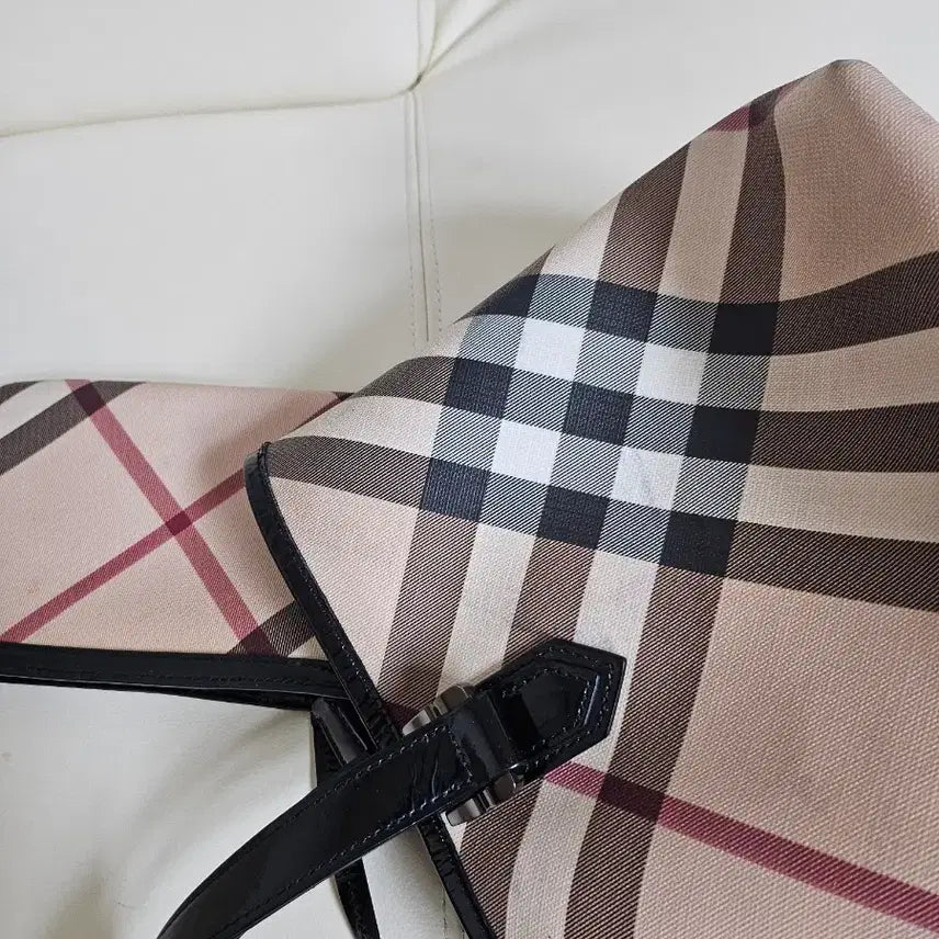 [BUNJANG] Burberry Shoulder Bag / 버버리 정품 숄더백