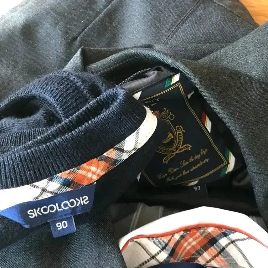 [BUNJANG] Gokban Middle School Winter Uniform Set / 곡반중 교복 동복세트