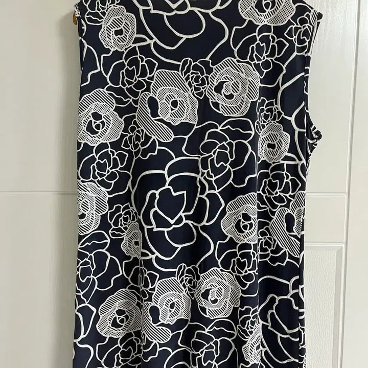 [BUNJANG] Vintage Floral Print Long Tank Top / (일본 수입 빈티지)나시 롱티셔츠 이너 꽃 캐주얼 정장 M-L