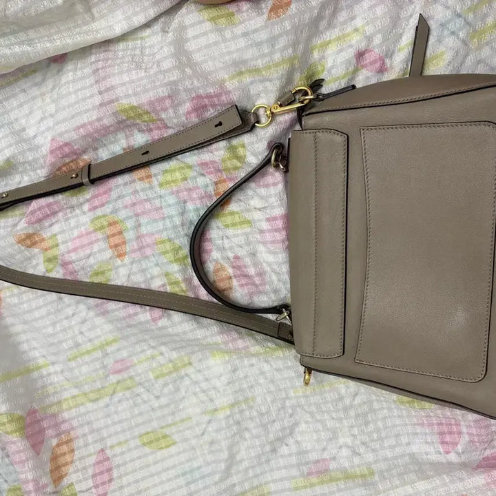[BUNJANG] Chloé Etoupe Handbag / 끌로에 가방 재판매