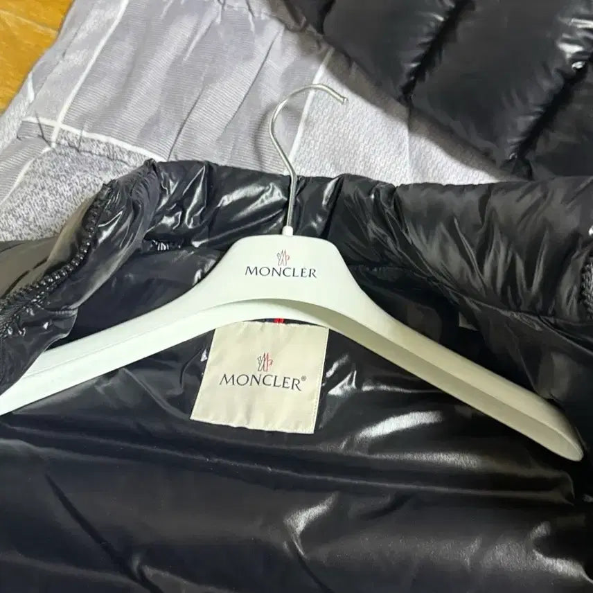 [BUNJANG] Moncler x GANNI Vest (Size 0) / 몽클레어 가니 조끼 패딩 (0)