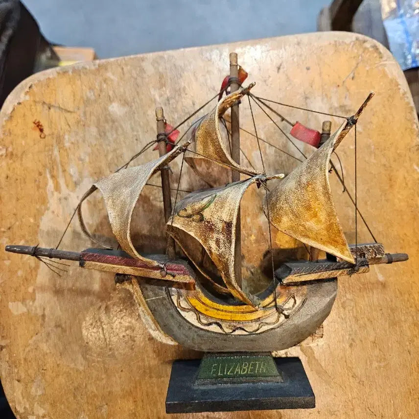 [BUNJANG] Vintage Spanish Sailing Ship Model with Leather Sails / 빈티지 범선 모형 장식 배 함선 스페인 가죽 돛