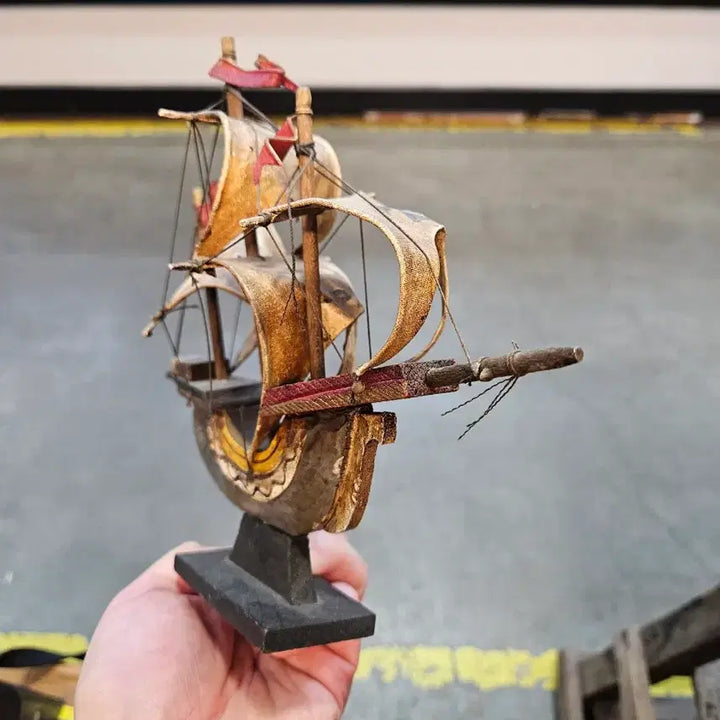 [BUNJANG] Vintage Spanish Sailing Ship Model with Leather Sails / 빈티지 범선 모형 장식 배 함선 스페인 가죽 돛