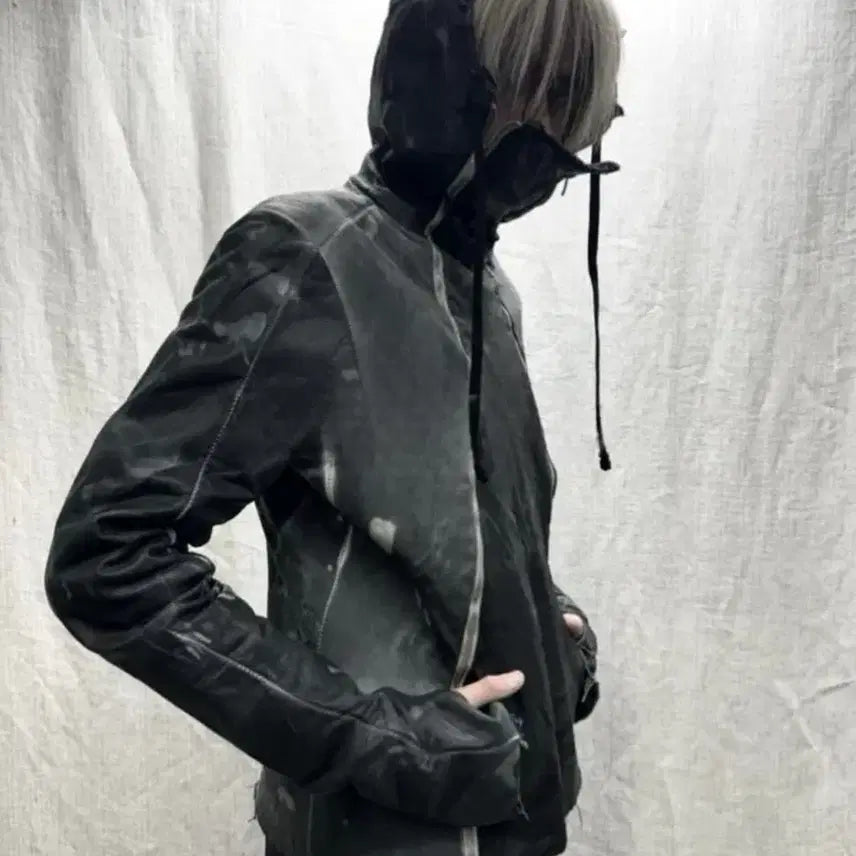 [SOLD OUT] ZAM BARRETT 타입 III 더블 지퍼 문스타 가죽후디 자켓