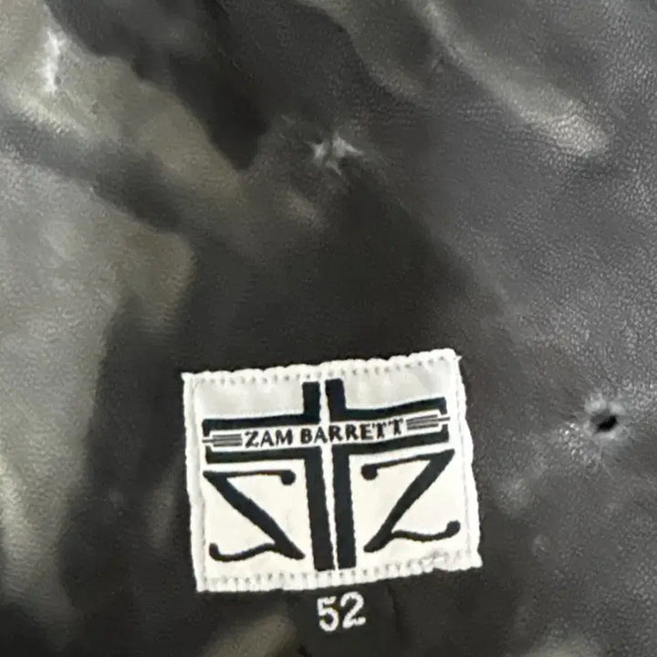 [SOLD OUT] ZAM BARRETT 타입 III 더블 지퍼 문스타 가죽후디 자켓