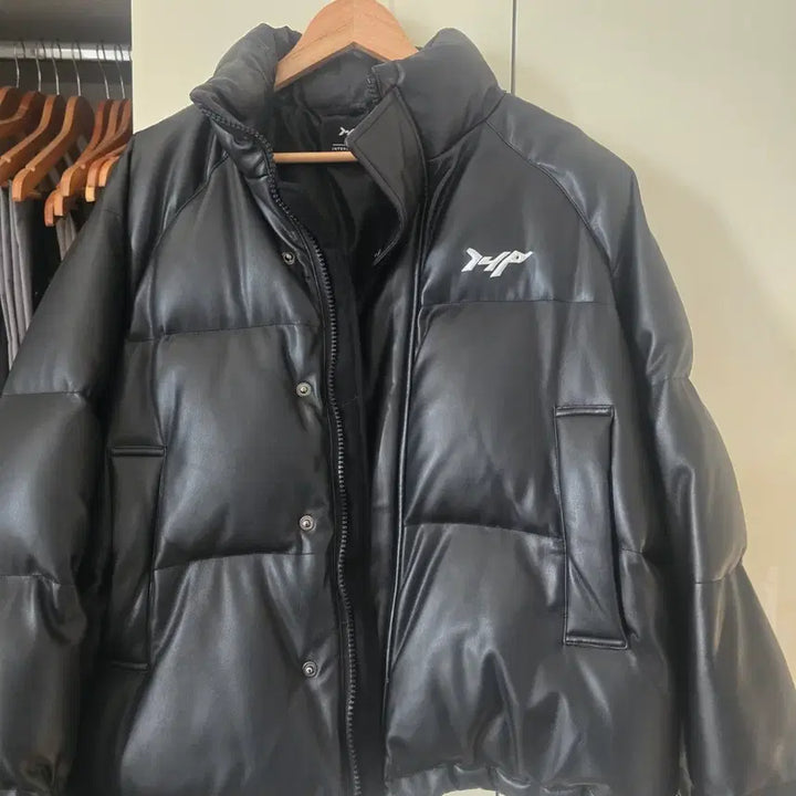 [BUNJANG] Giriboy L i4p Leather Padded Jacket / 기리보이 L i4p 레더 패딩 블랙 아이사피
