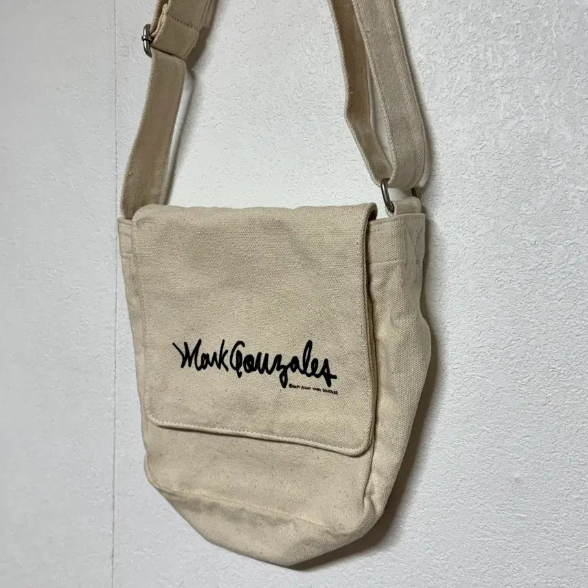 [BUNJANG] Mark Gonzales Mini Crossbody Bag / 마크곤잘래스 미니 크로스백